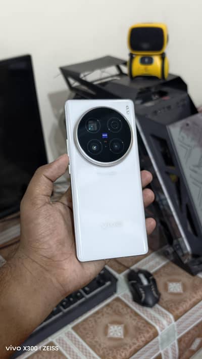 Vivo X100 Ultra 16/512