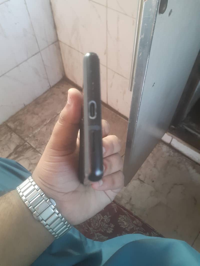 Google Pixel 6 4