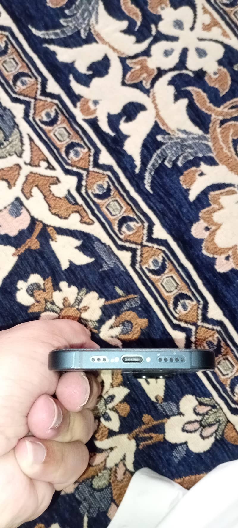 iPhone 14 3