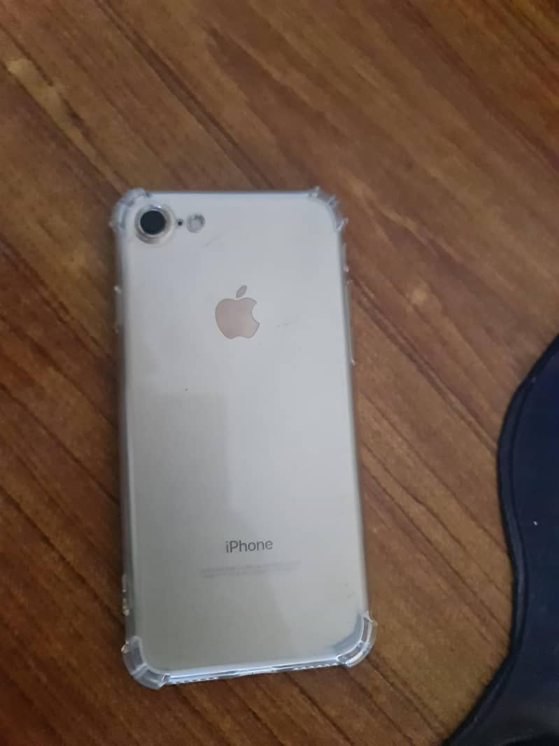 Apple iPhone 7 5