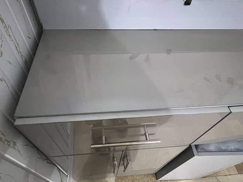 Modern design table like dressing table 2