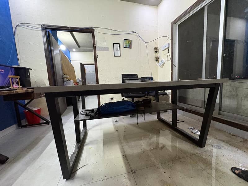 Office table 4computer wali 1