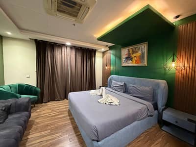Hotel Apartments 1&2&3 bed Available Gold Crest Apartments