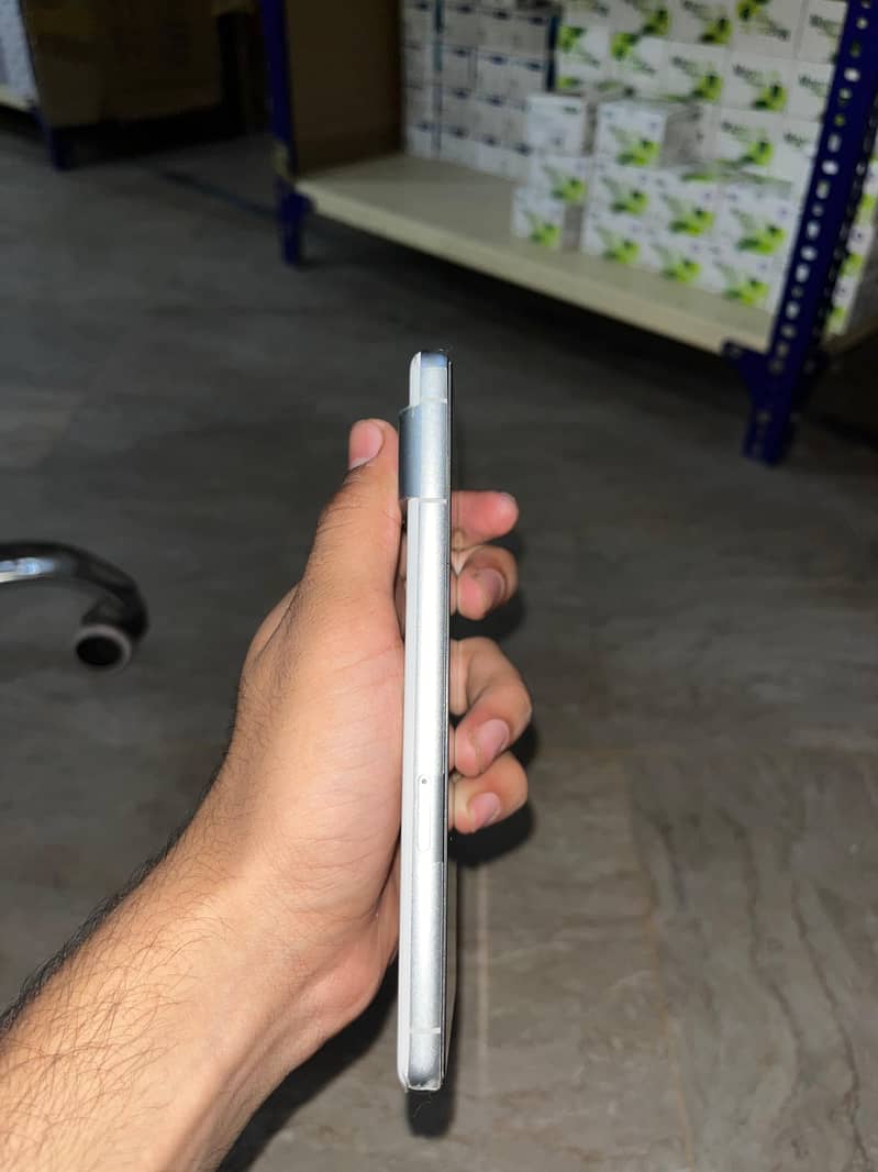 Google Pixel 7 3