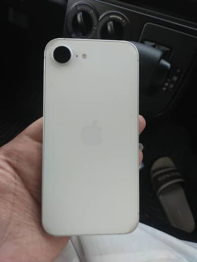 Apple iPhone 16e 128 gb in apple warranty