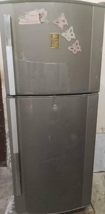 Dawlance Large Capacity Fridge – Perfect for Big Families