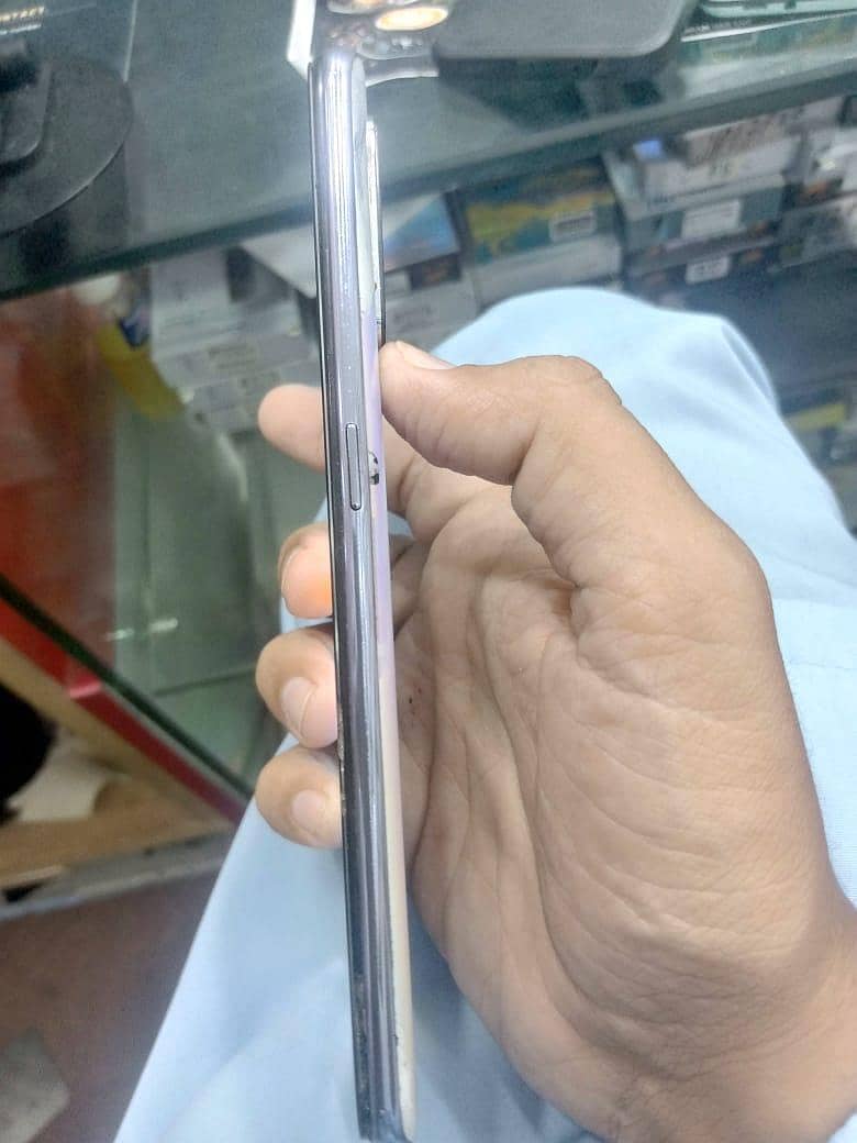 OPPO A95 1