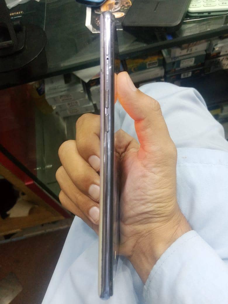OPPO A95 4