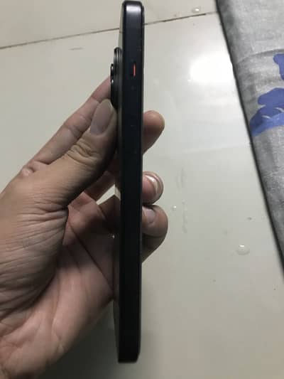 Apple iPhone 15