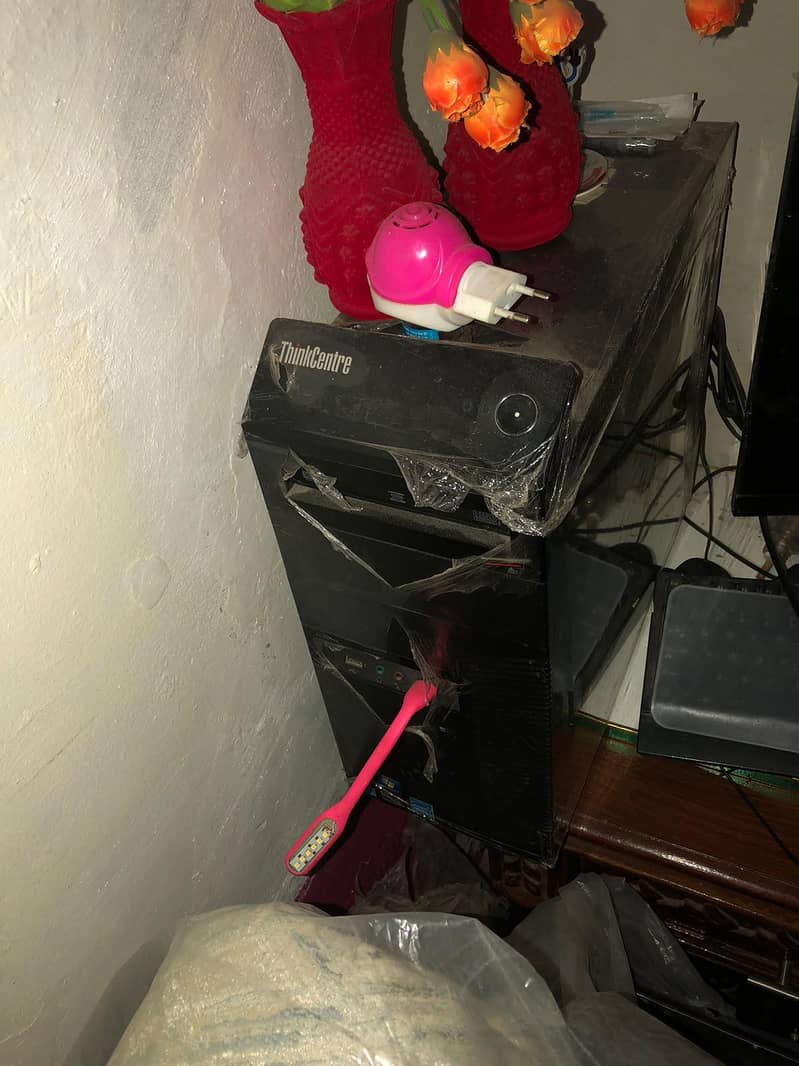 Title: Complete Desktop Computer Setup for Sale – Good Condition 1