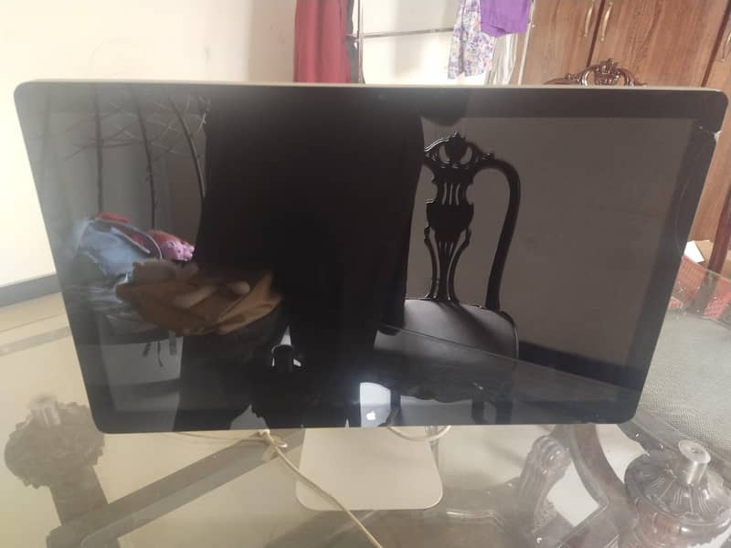 Apple Thunderbolt Display 0