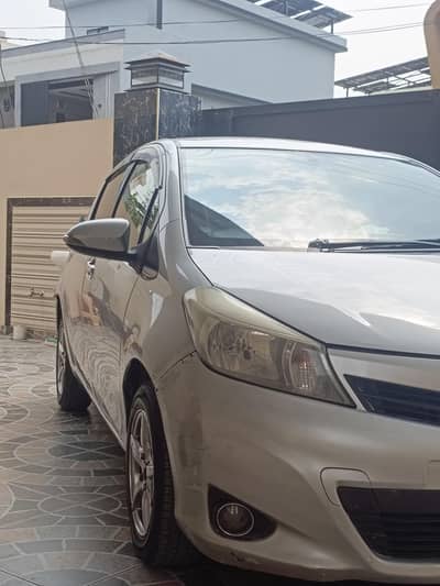 Toyota Vitz 2012