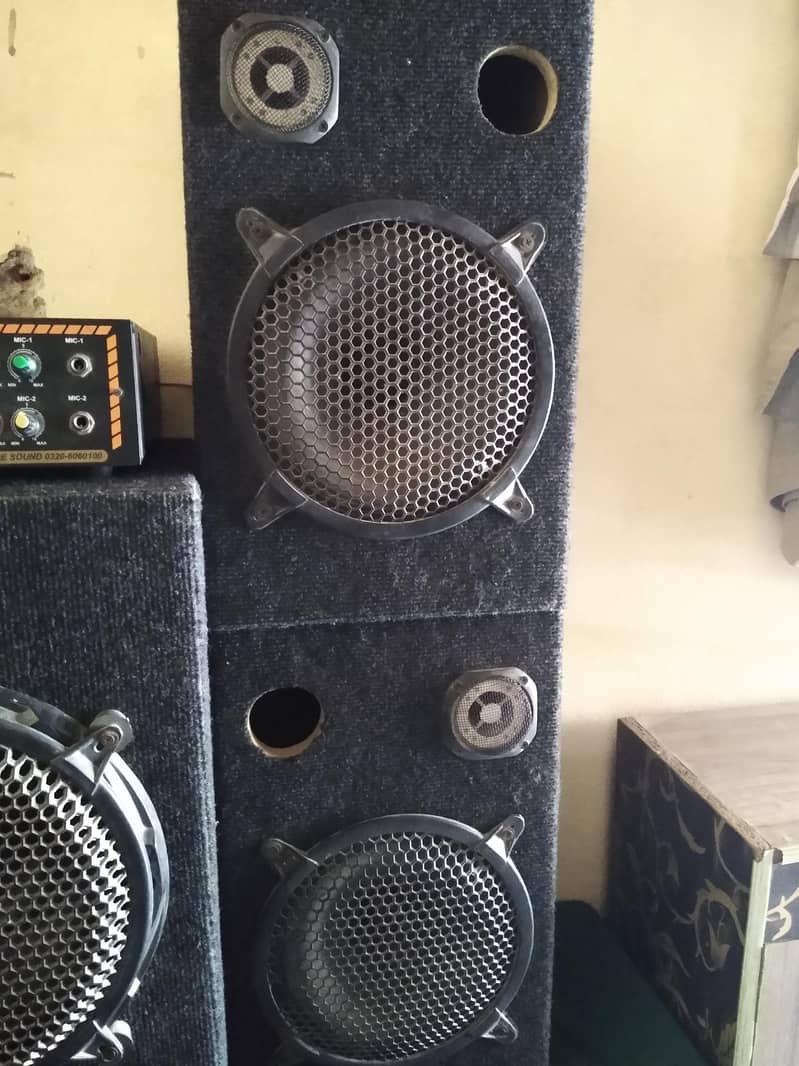 speakers 0