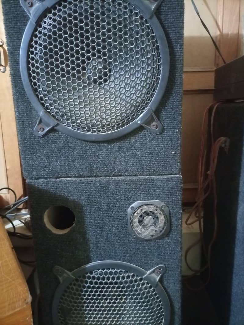 speakers 1