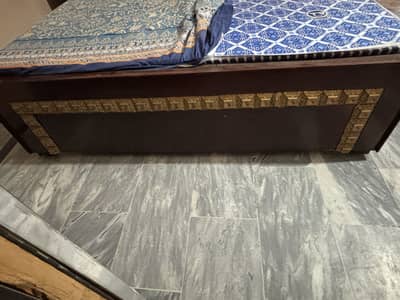 Wooden King Size Bed with Side tables and almirah