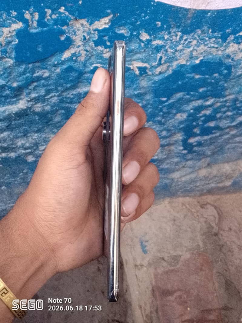 Tecno CAMON 40 Pro 3