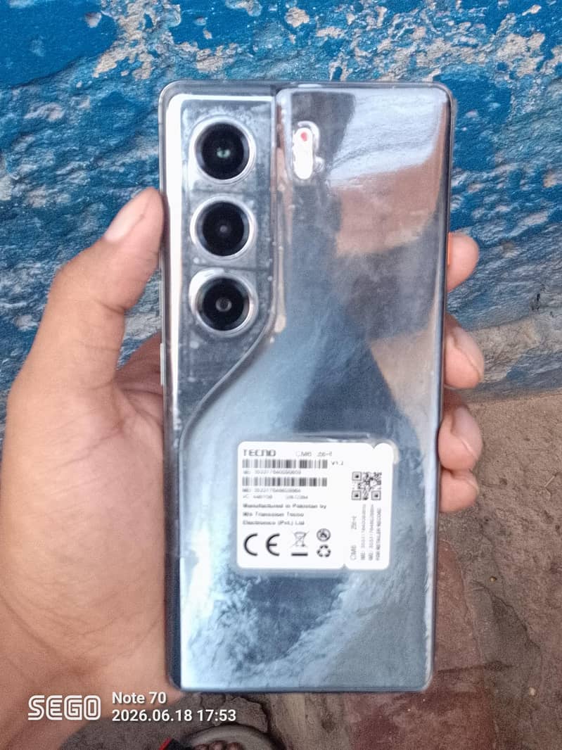 Tecno CAMON 40 Pro 7