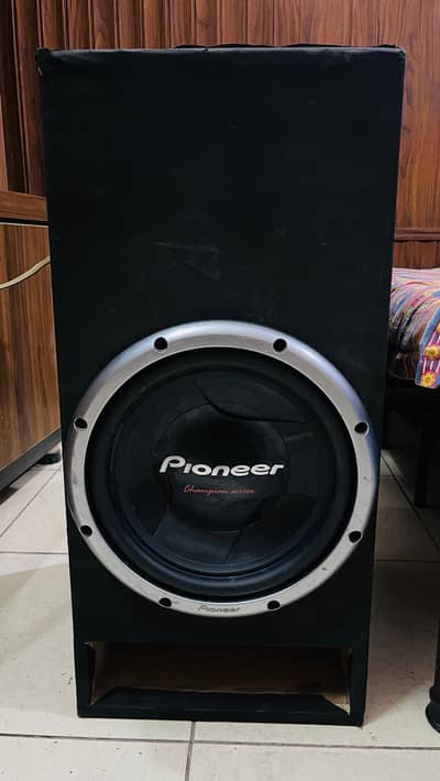 pioneer woofer+ 4channel amplifer