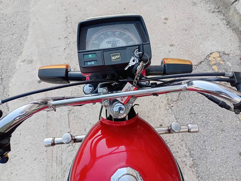 United 70cc 4
