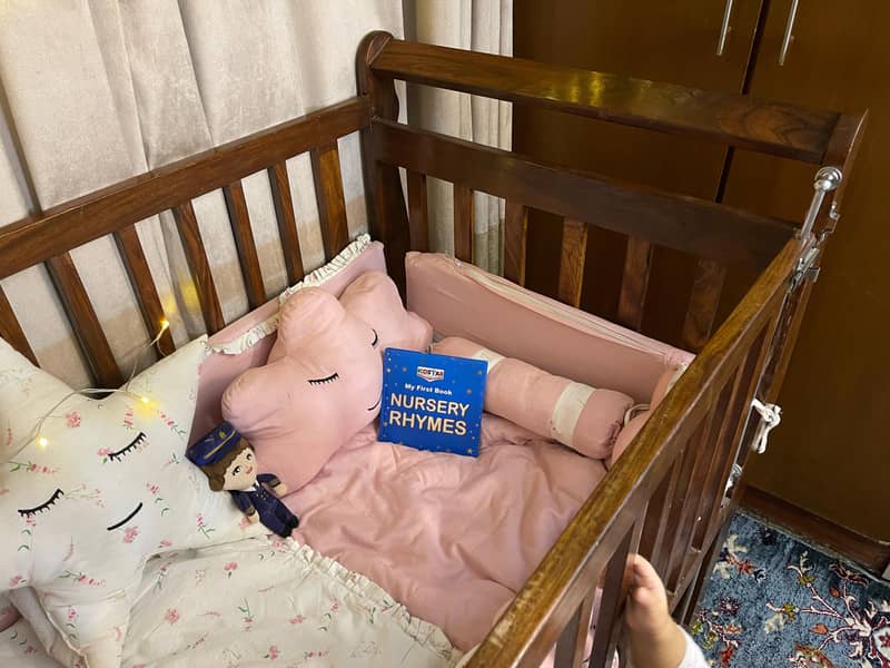 Baby cot 2