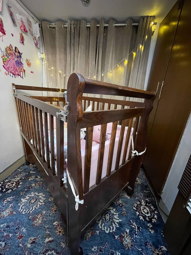 Baby cot 4