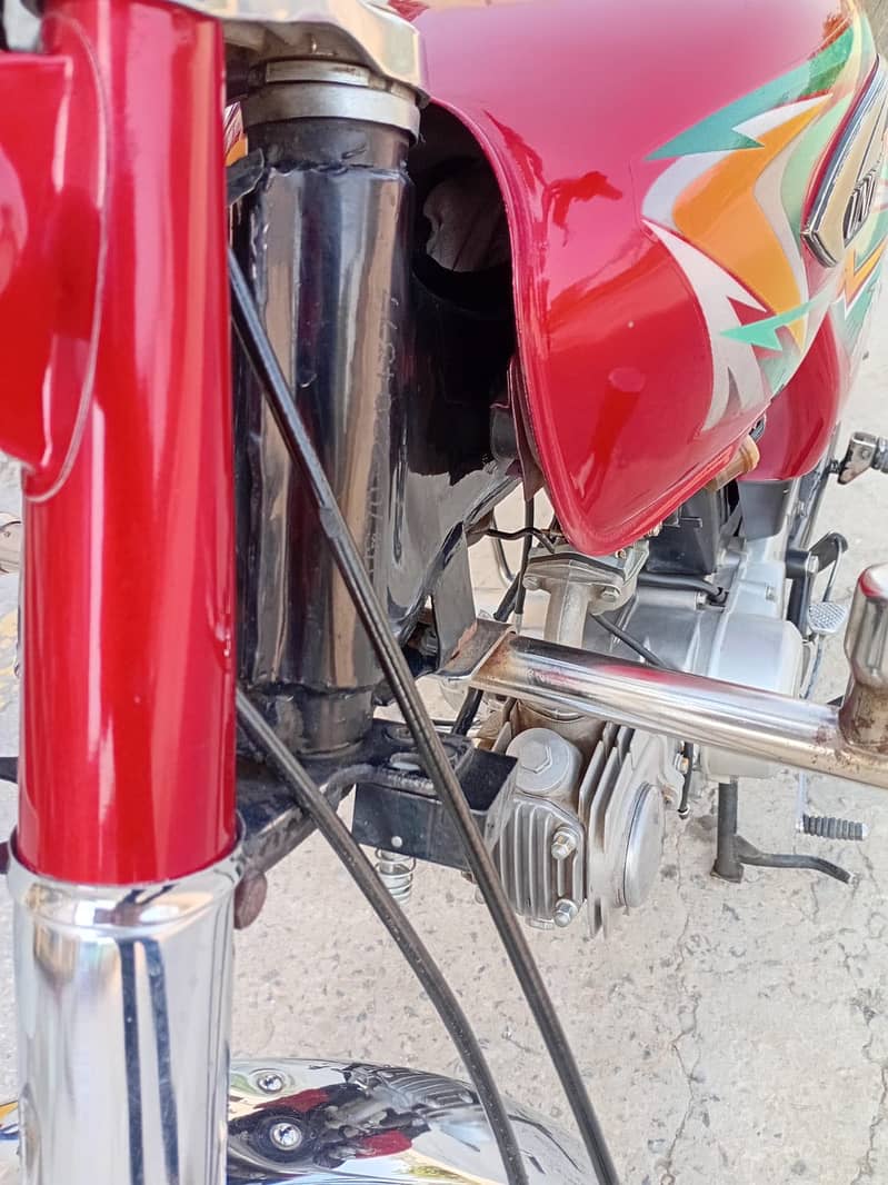 United 70cc 11