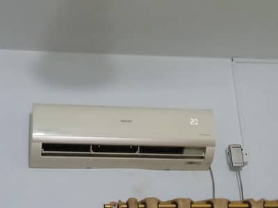 Air Conditioner for Sale – Excellent Condition