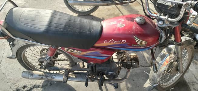 Honda CD 70 Bike 2001 Model for sale