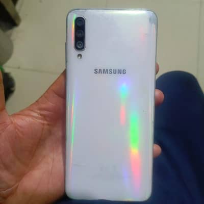 Samsung Mobile A70