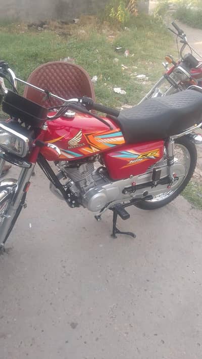 125 26 model urgent sale