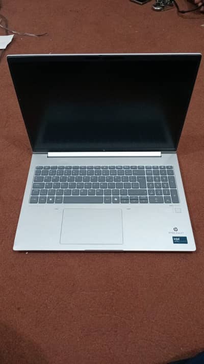 HP EliteBook 660 G11 16" | Intel Core Ultra 7 165U (12 Cores) | 16GB