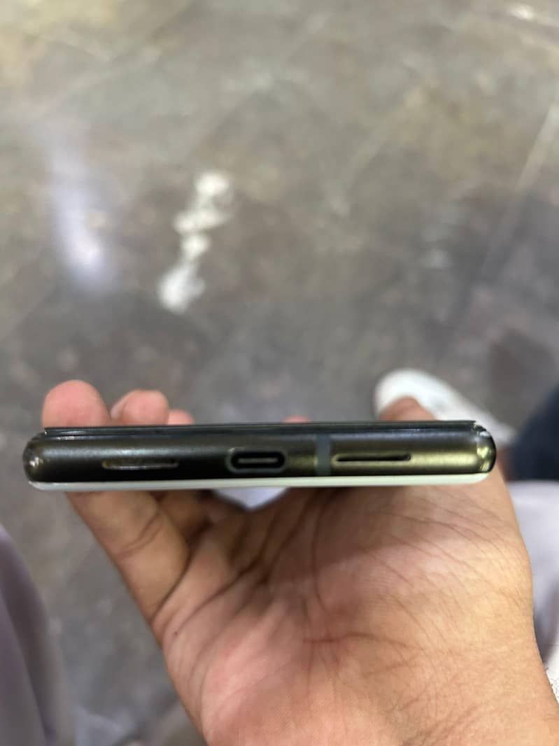 Google Pixel 6 5