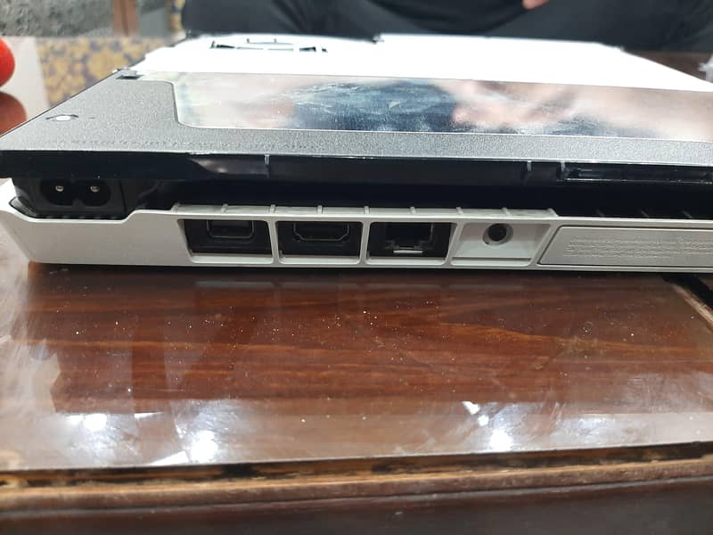 PS4 slim 2