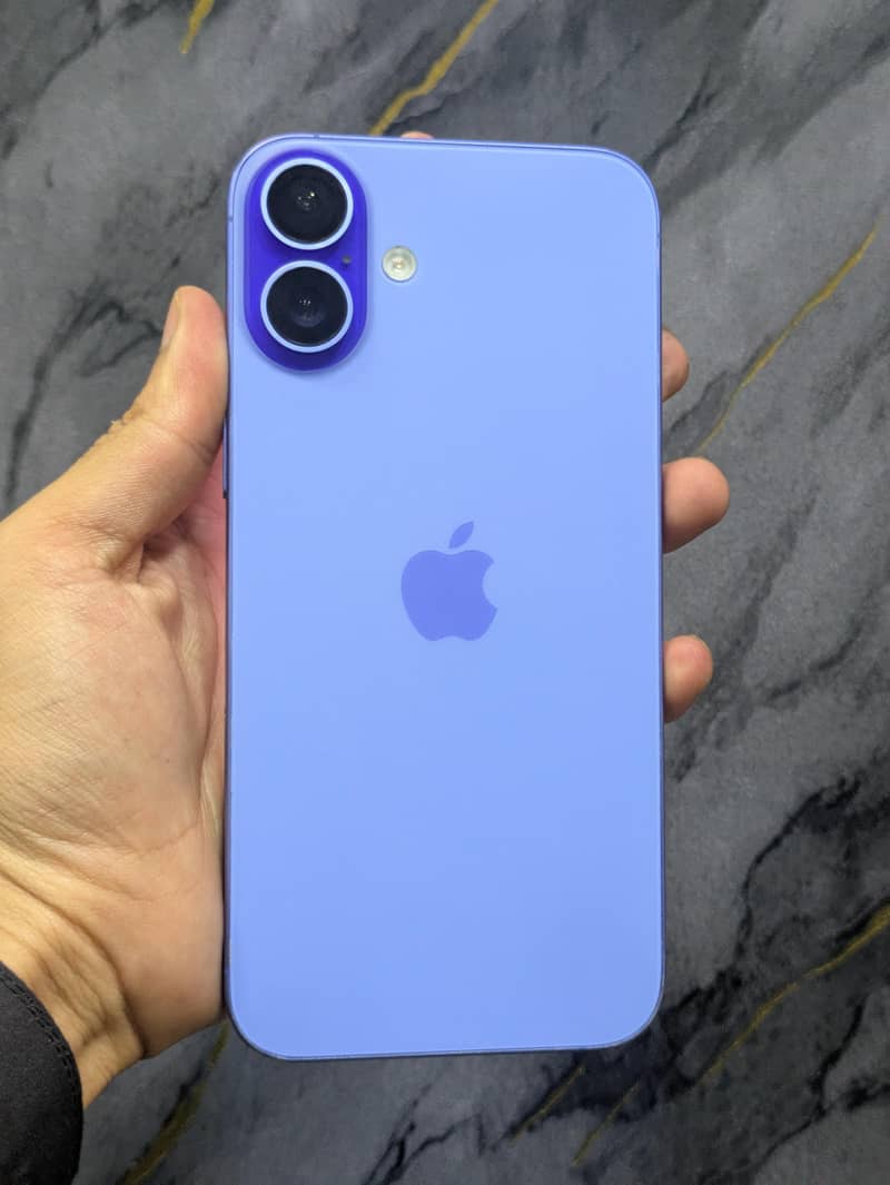 Apple iPhone 16 Plus 0