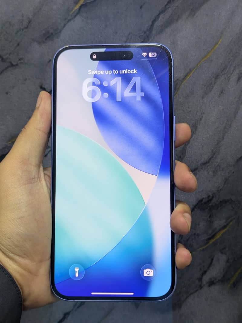 Apple iPhone 16 Plus 1