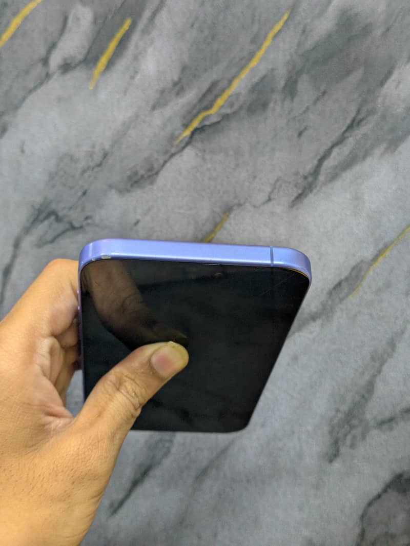 Apple iPhone 16 Plus 7