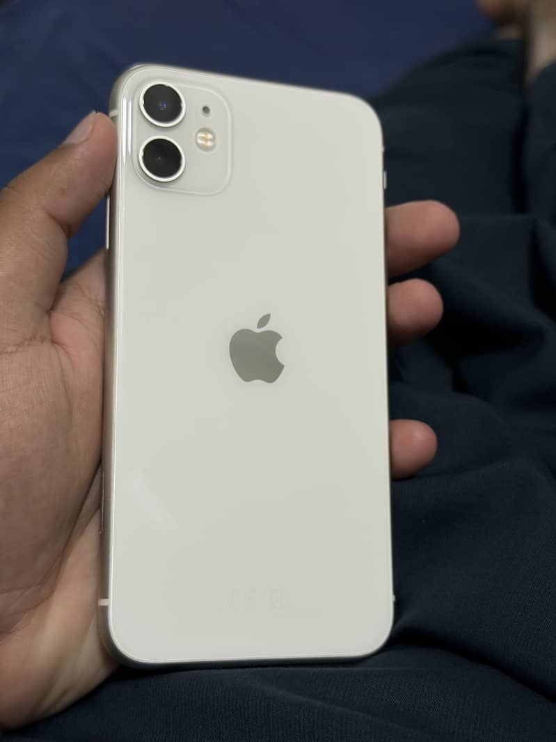 Apple iPhone 11 0