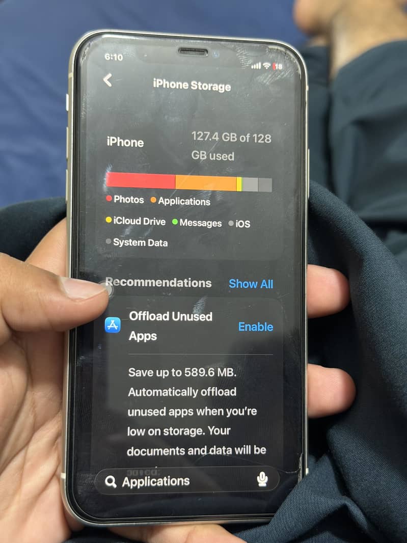 Apple iPhone 11 4