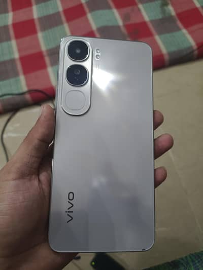 Vivo Y200