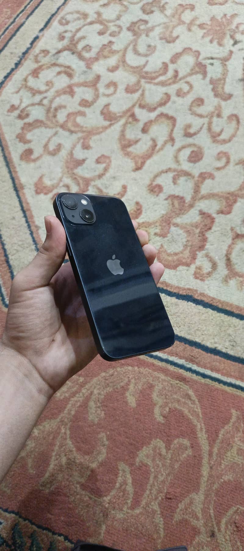Apple iPhone 13 1