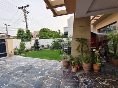 1 Kanal Upper Portion for Rent in Johar Town Near to Allah ho Chowk Hot Location