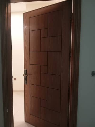 PECHS Block 2 160 Square Yards 3 Rd Floor With ROOF ( LIFT ) Portion For Sale