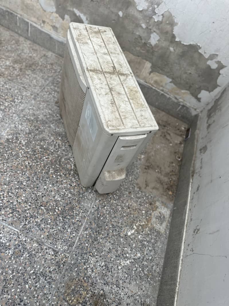03359129606 3