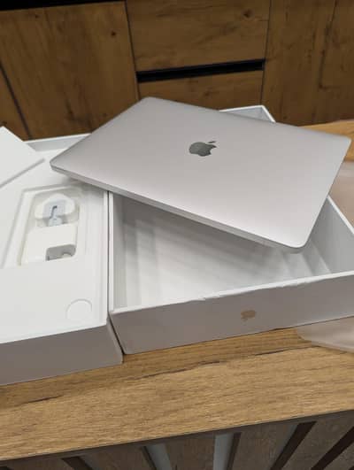 Apple MacBook Air M1 2020