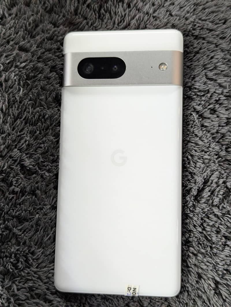 Google Pixel 7 4