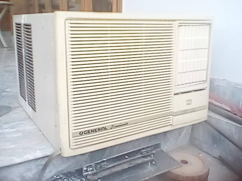 Split AC Cabinet AC 1