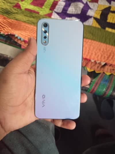 Vivo S1