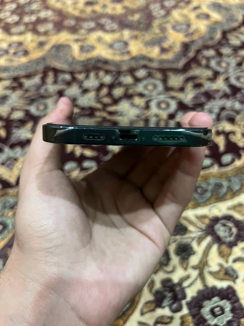 iPhone 12 Pro Max 6