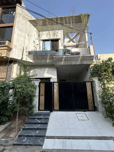 NAWAB TOWN FULL HOUSE 4MARLA FOR SALE NEAR RAIWAND RODE