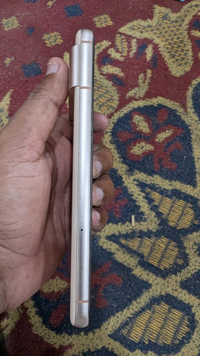 Google Pixel 8 3